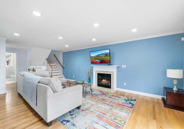 Photo of 40 Curtis Rd #40, Canton, MA 02021