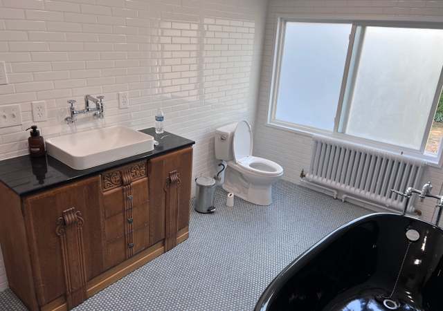 Photo of 3027 SE 62nd Ave, Portland, OR 97206