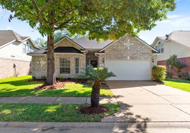 Photo of 1035 Norfolk Dr, Pearland, TX 77584