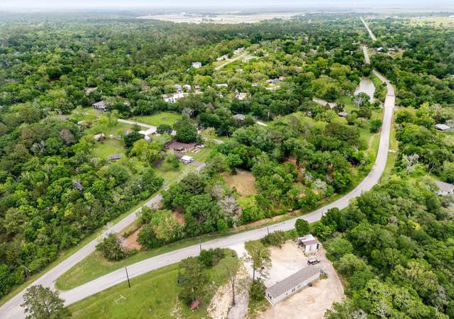 Photo of 8303 County Road 171, Liverpool, TX 77577