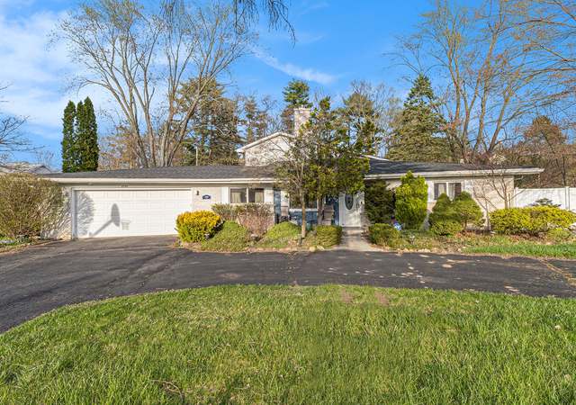 Photo of 2799 Bay Dr, West Bloomfield Twp, MI 48324