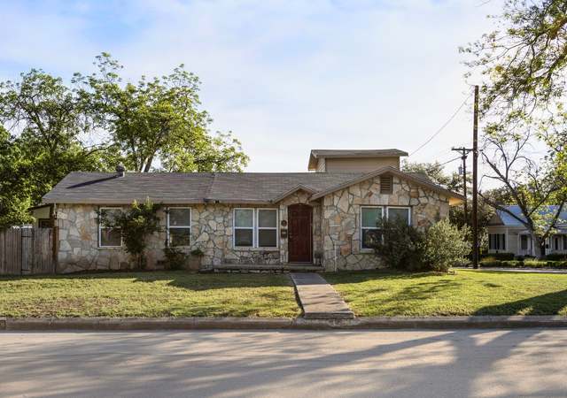 Photo of 479 S Sycamore Ave, New Braunfels, TX 78130-5850