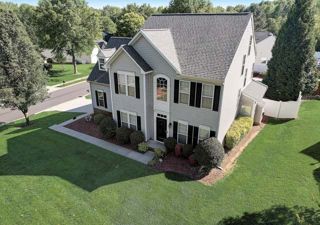 Photo of 105 Umberly Ct, Mooresville, NC 28115