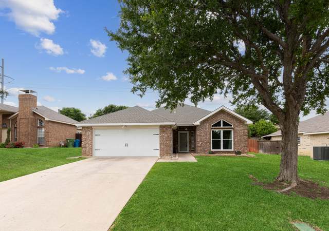Photo of 2052 Kenny Ct, Lewisville, TX 75067
