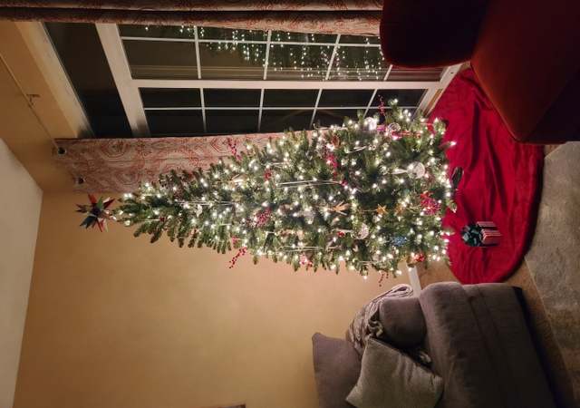 Property at 2245 Aurora Dr #5, Pingree Grove, IL 60140, 2 beds, 1 bath