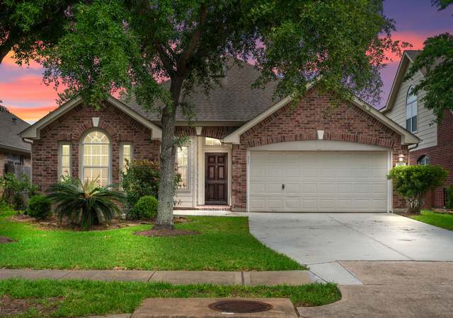 Photo of 11909 Fountain Brook Dr, Pearland, TX 77584