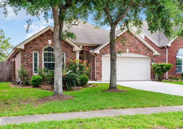 Photo of 11909 Fountain Brook Dr, Pearland, TX 77584