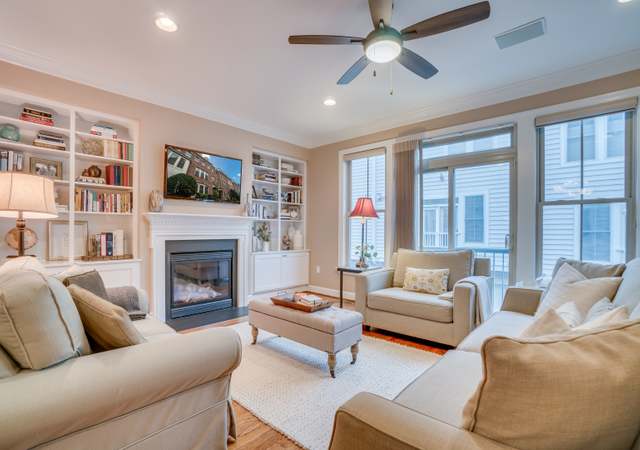 Property at 2605 S Kenmore Ct, Arlington, VA 22206, 3 beds, 3.5 baths