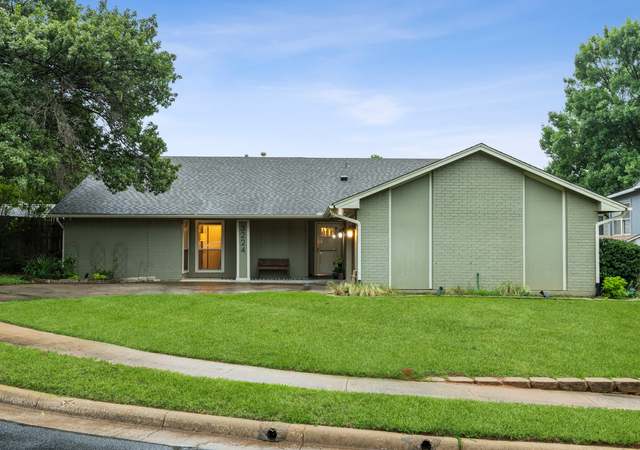 Photo of 3224 Prince Ct, Bedford, TX 76021