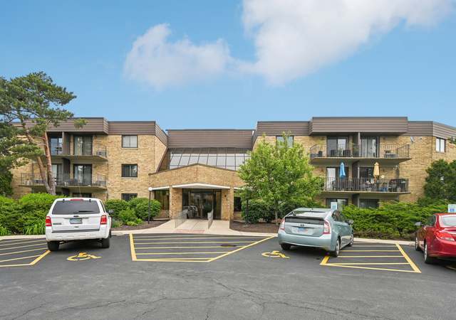 Photo of 5600 Astor Ln #314, Rolling Meadows, IL 60008