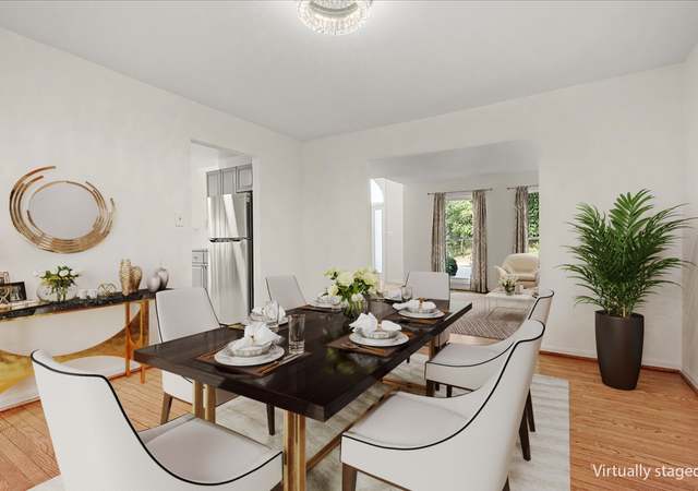 Property at 17 Alexandria Overlook Dr, Oxon Hill, MD 20745, 4 beds, 2.5 baths