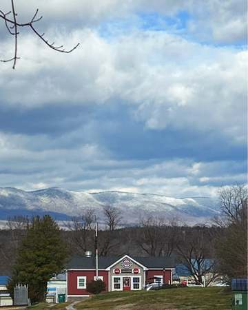 Photo of 106 E Page St, Luray, VA 22835