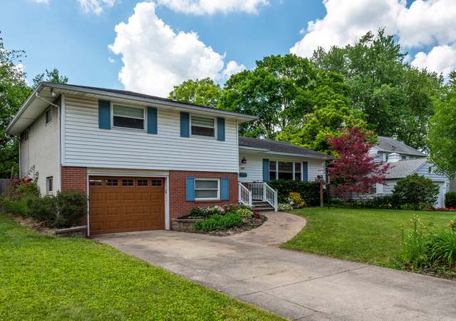 Photo of 3317 Somerford Rd, Columbus, OH 43221