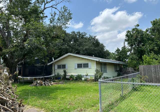 Property at 8546 Western Dr, Houston, TX 77055, 3 beds, 1 bath