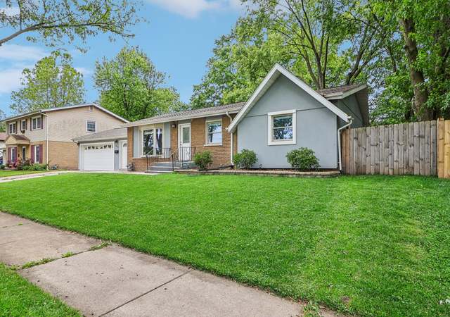 Photo of 18810 Kings Rd, Homewood, IL 60430