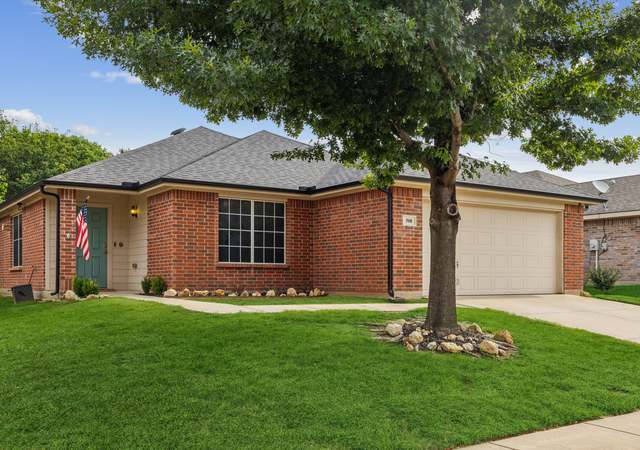 Photo of 500 Crown Oaks Dr, Fort Worth, TX 76131