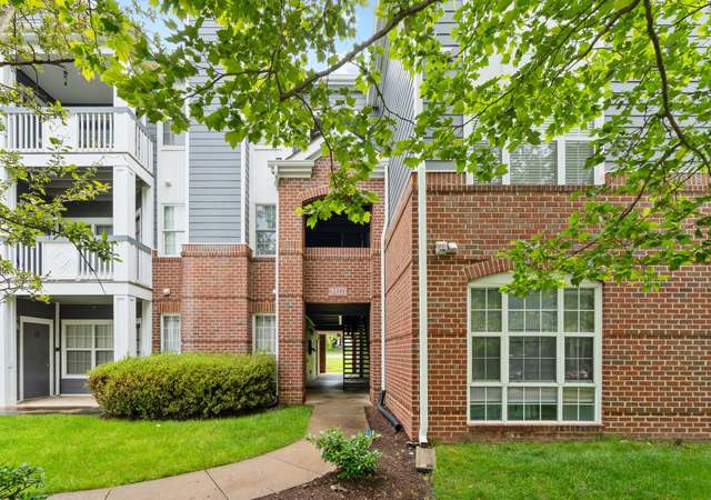 Photo of 20271 Beechwood Ter #202, Ashburn, VA 20147