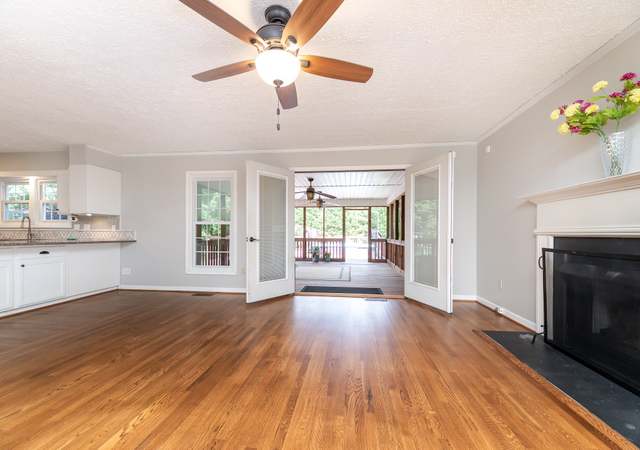 Photo of 225 Hawkins Creek Ct, Greenville, SC 29609