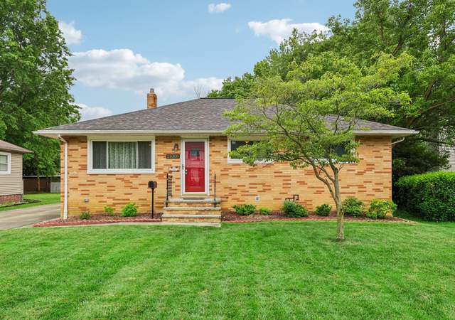 Photo of 28308 Parkwood Dr, Willowick, OH 44095