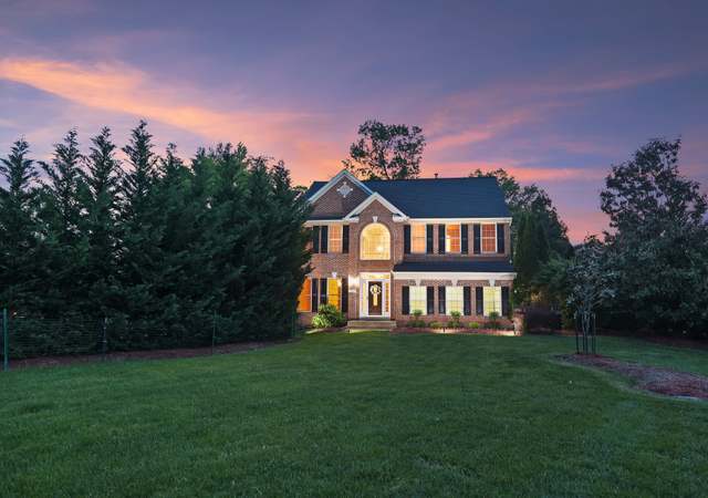 Property at 8036 Holland Rd, Alexandria, VA 22306, 4 beds, 2.5 baths