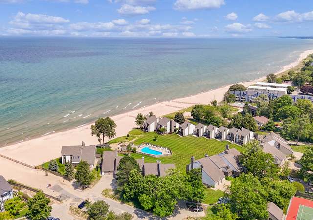 Photo of 101 N Shore Dr #30, South Haven, MI 49090