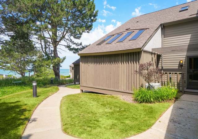 Photo of 101 N Shore Dr #30, South Haven, MI 49090