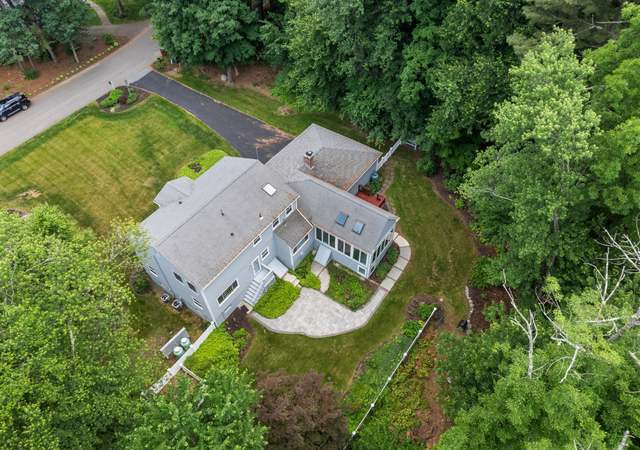 Photo of 33 Old Village Rd, Acton, MA 01720