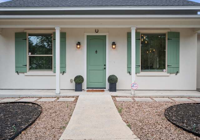 Property at 21814 Bluejay Blvd, Lago Vista, TX 78645, 3 beds, 2 baths