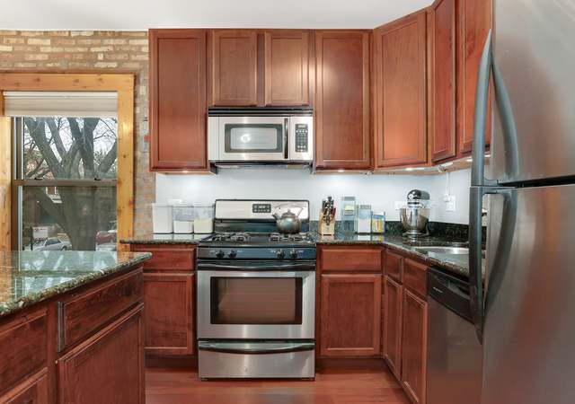 Photo of 1247 W Roscoe St #1, Chicago, IL 60657