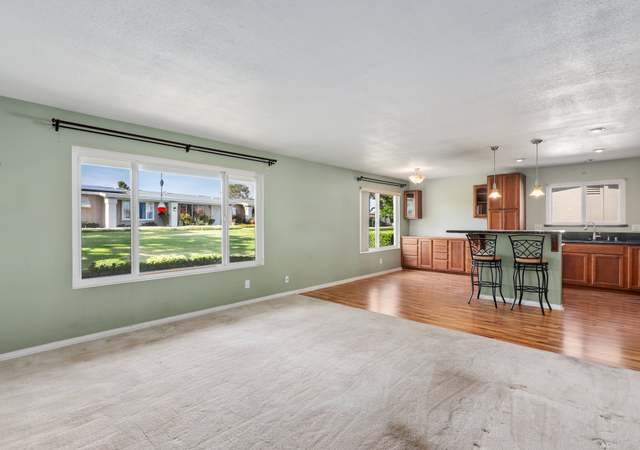 Photo of 3816 Rosemary Way, Oceanside, CA 92057