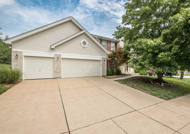 Photo of 942 Kiefer Trails Dr, Ballwin, MO 63021
