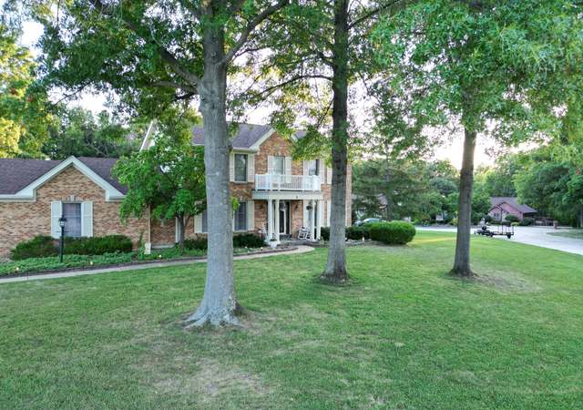 Photo of 6 Scarlet Oak Ct, Lake St Louis, MO 63367