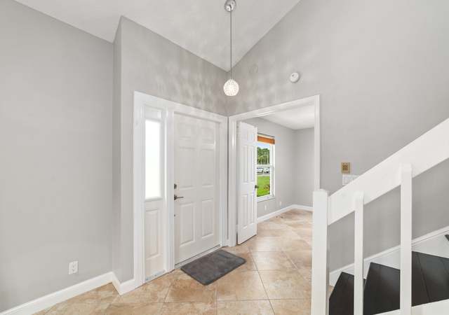 Photo of 333 Maplecrest Cir, Jupiter, FL 33458