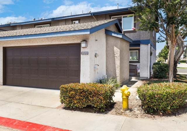 Photo of 20201 Village Green Dr, Lakewood, CA 90715