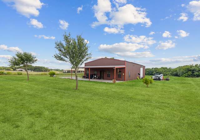Photo of 1001 Marigold Ct, Granbury, TX 76049