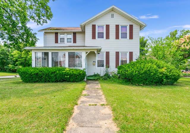 Photo of 245 W North St, Geneva, NY 14456