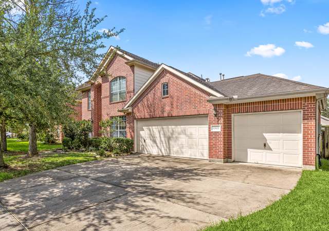 Property at 12822 Winding Manor Dr, Houston, TX 77044, 4 beds, 3.5 baths