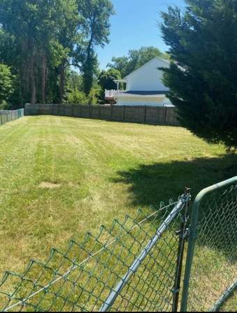 Photo of 10102 Annapolis Rd, Lanham, MD 20706