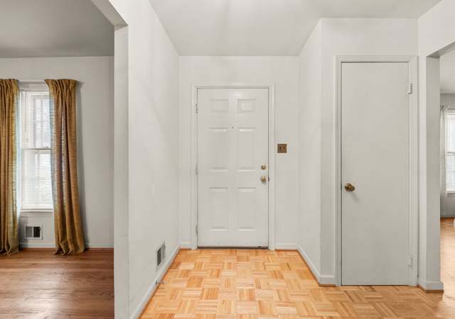 Photo of 702 Camelot Way, Fort Washington, MD 20744