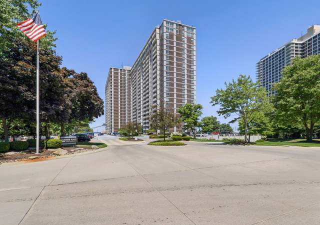 Photo of 12900 Lake Ave #915, Lakewood, OH 44107