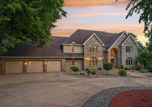 Photo of 18751 Knollwood Cir, Lakeville, MN 55044