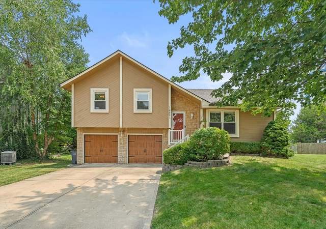 Photo of 14821 S Alden St, Olathe, KS 66062