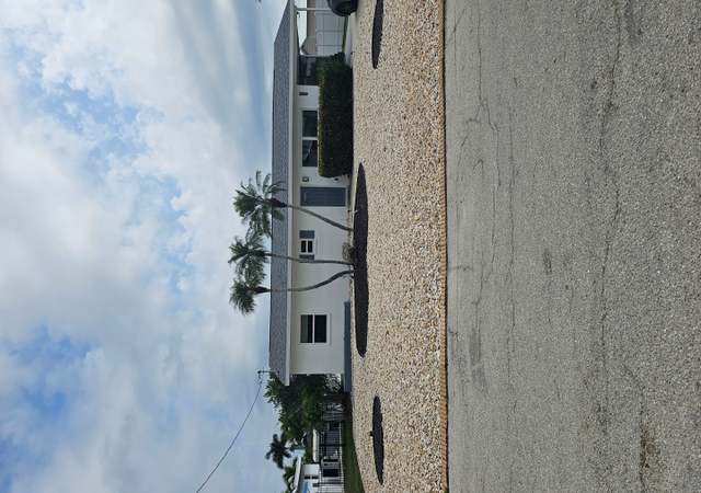 Property at 9 Clearview Blvd, Fort Myers Beach, FL 33931, 2 beds, 2 baths