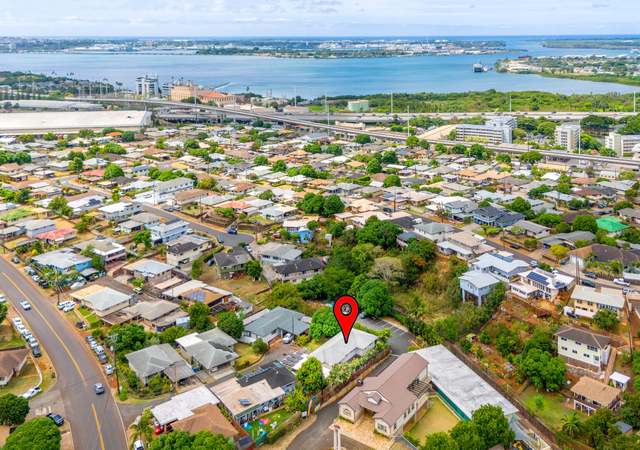 Photo of 747B Hoomalu St, Pearl City, HI 96782