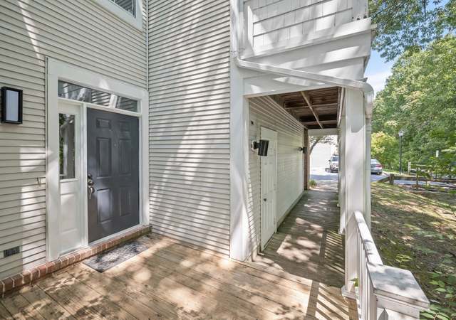 Photo of 21 Crested Iris Ct, Montgomery Village, MD 20886
