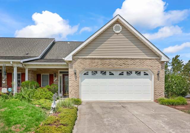 Property at 300 Lynn Dr, Stephens City, VA 22655, 2 beds, 2 baths