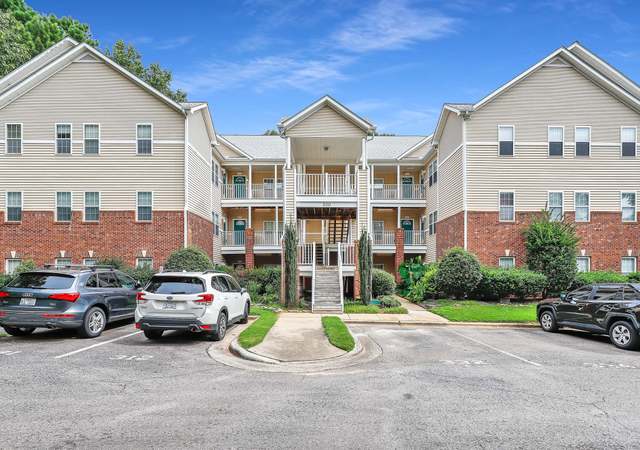 Photo of 333 Glenolden Ct, Cary, NC 27513