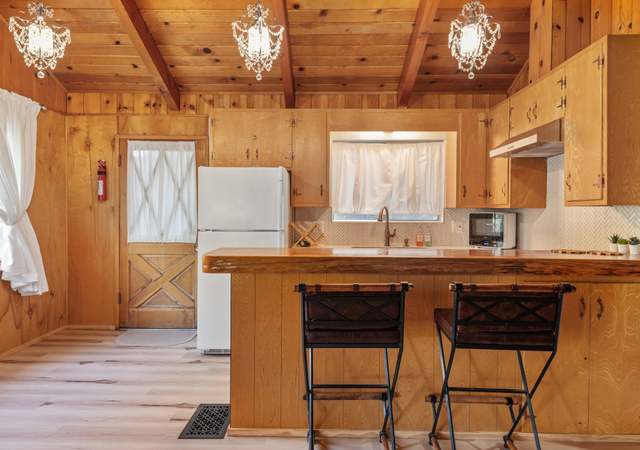 Photo of 33387 Robin Dr, Green Valley Lake, CA 92341