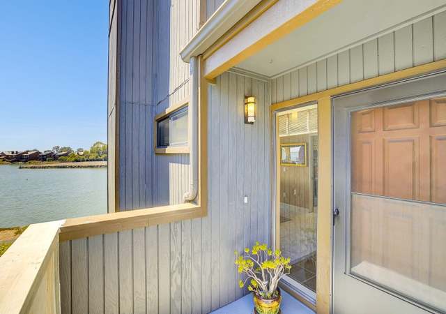 Photo of 1385 Crown Dr, Alameda, CA 94501