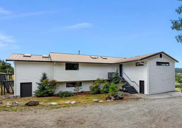 Property at 777 NE Camano Dr, Camano Island, WA 98282, 3 beds, 3 baths